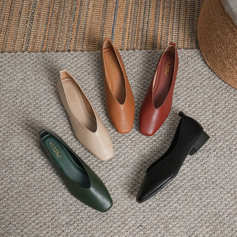 The Bianco Paris Square-Toe Leather Flats (heel 1 cm)