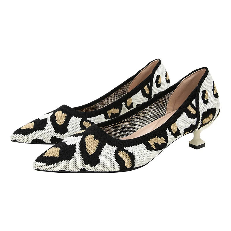 The Chicara Milan Pointed Knit Heels (heel 3 cm)