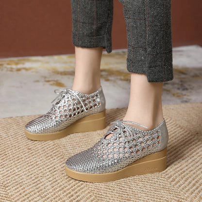 Cleopatra Plateau Sommerschuhe aus Leder – Atmungsaktiv, weiche Sohle, elegantes Design